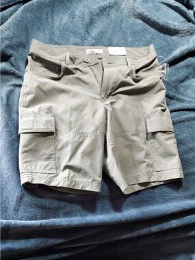 Sonoma Men's Cargo Shorts in Light Gray - Practical Pocket Design